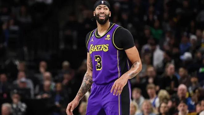 在比赛末段 在比赛末段