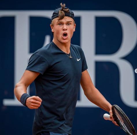 练和比赛中 练和比赛中