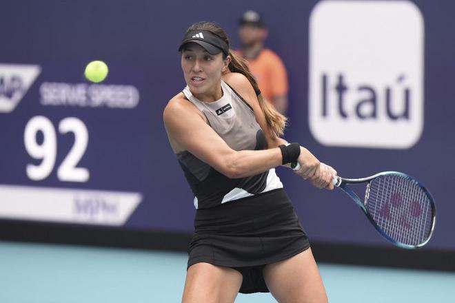 队的一些成 队的一些成