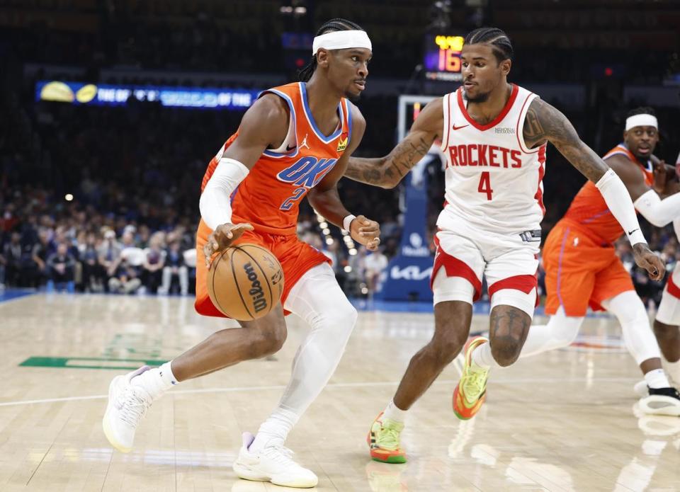 巴西队医：阿利松目前状态正常；接下来几天将密切关注他.