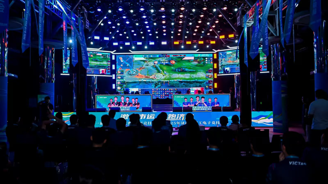 布冯：我一直想在多特踢球并生活，这里算是我的第二故乡.